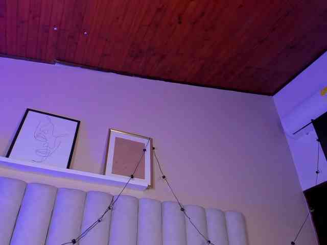 AngelSavagee webcam