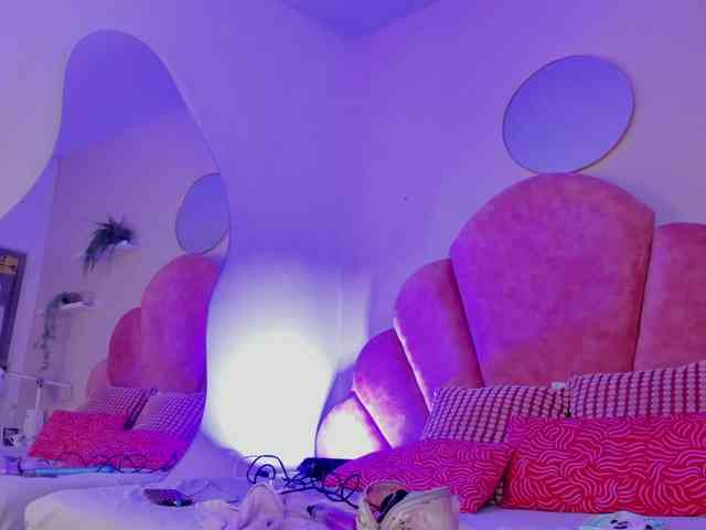 AngelSavagee webcam