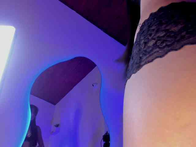 AngelSavagee Live Webcam on BongaCams