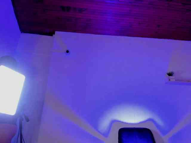 AngelSavagee webcam