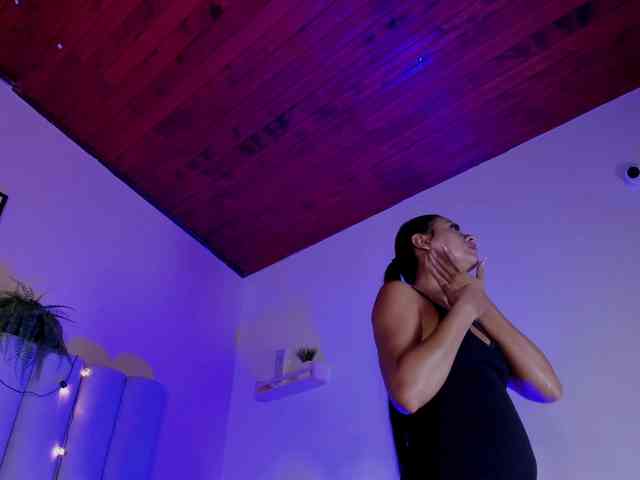 AngelSavagee webcam