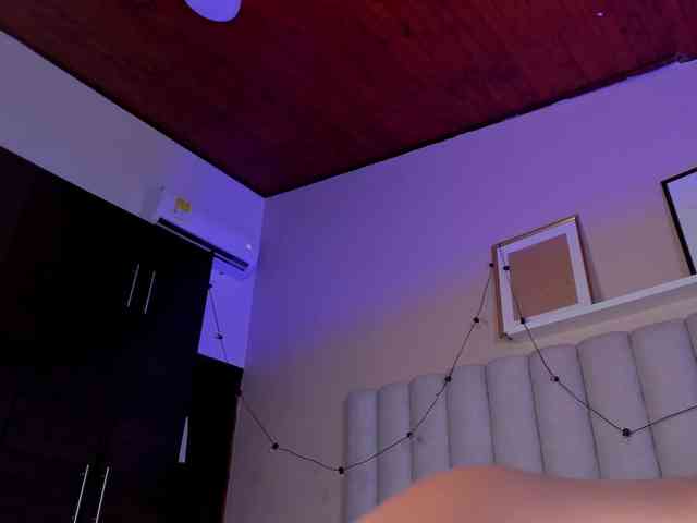 AngelSavagee webcam