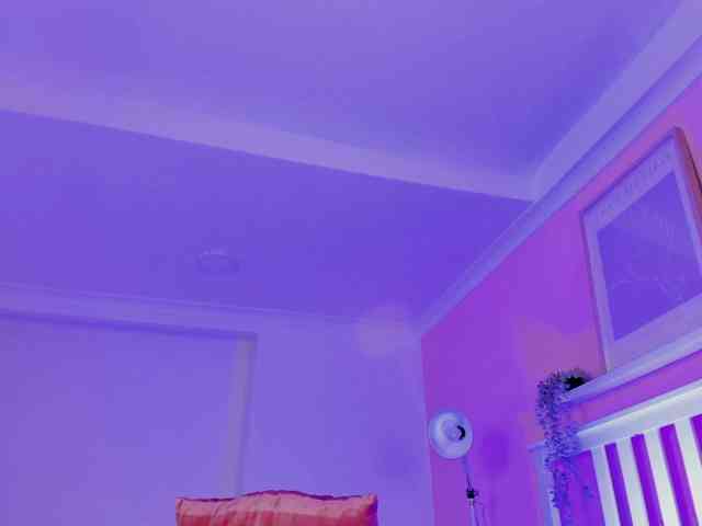 AngelSavagee webcam