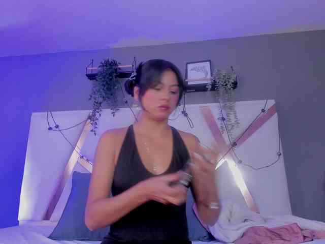AngelSavagee webcam