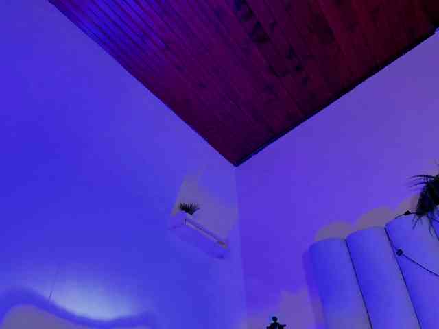 AngelSavagee webcam