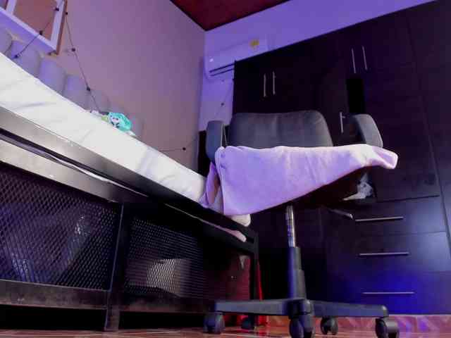 AngelSavagee webcam