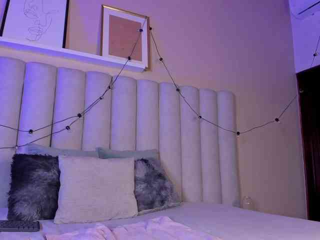 AngelSavagee webcam