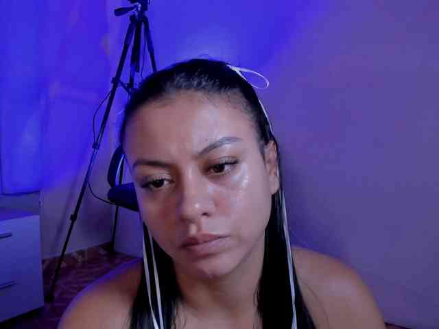 AngelSavagee webcam