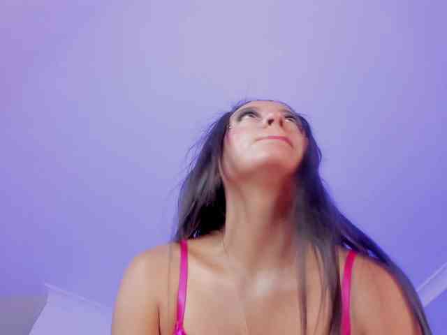 AngelSavagee webcam