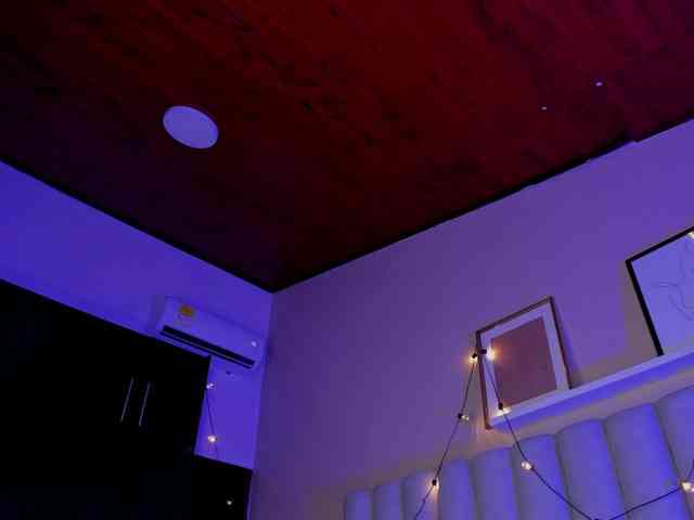 AngelSavagee webcam