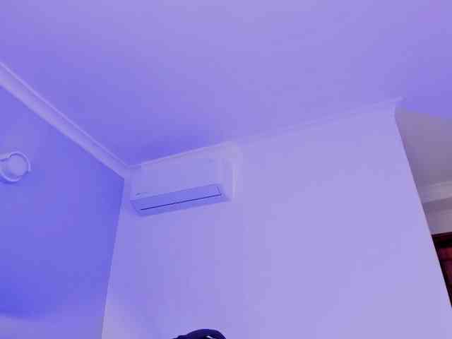 AngelSavagee webcam