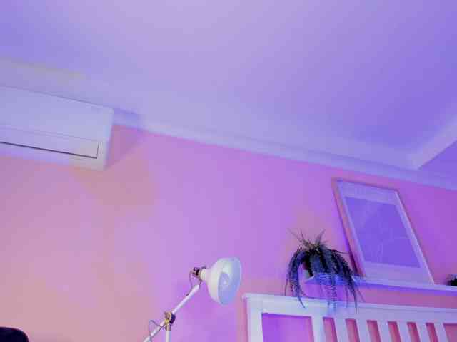 AngelSavagee webcam