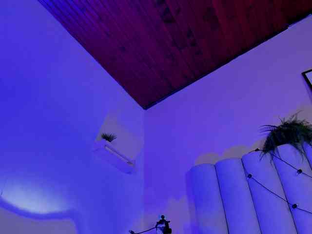 AngelSavagee webcam