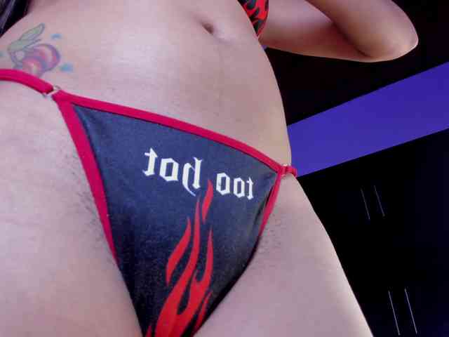 AngelSavagee Live Webcam on BongaCams