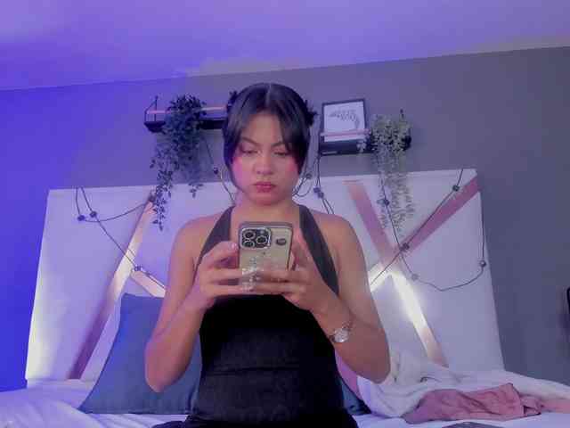 AngelSavagee webcam