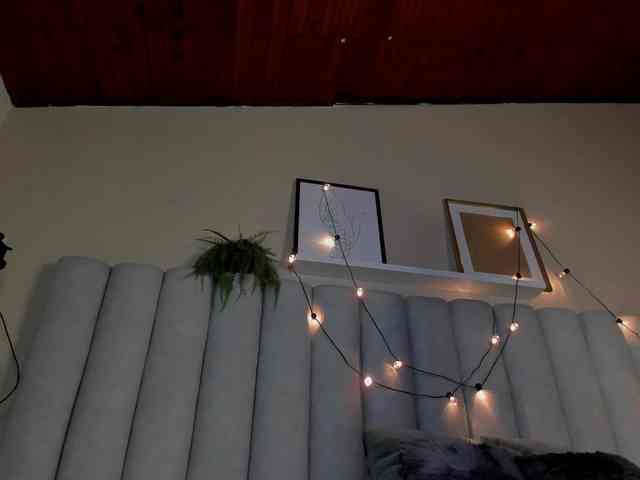 AngelSavagee webcam