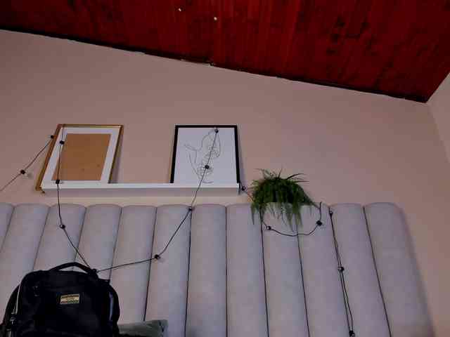 AngelSavagee webcam