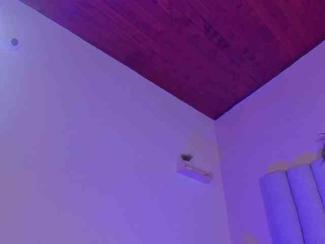 AngelSavagee webcam