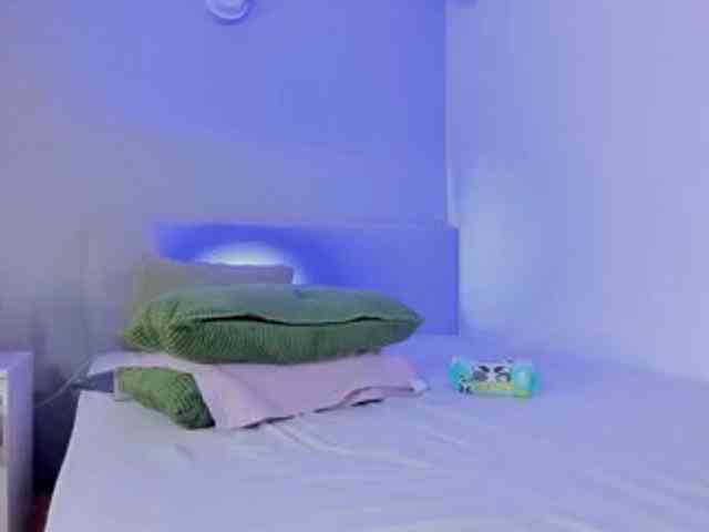 AngelSavagee webcam
