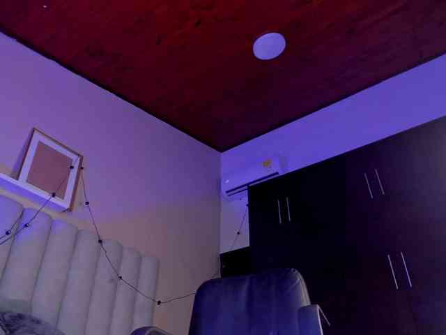AngelSavagee webcam