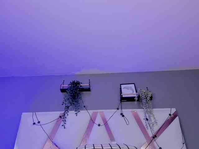 AngelSavagee webcam