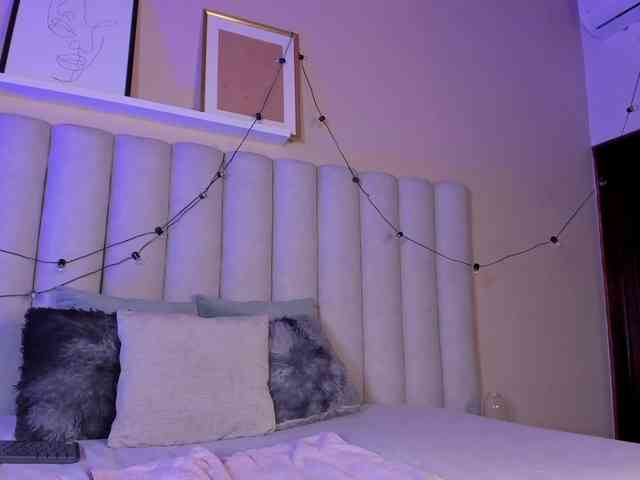 AngelSavagee webcam
