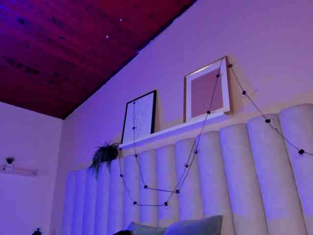 AngelSavagee webcam
