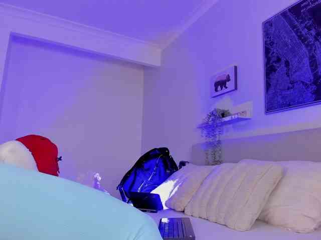 AngelSavagee webcam