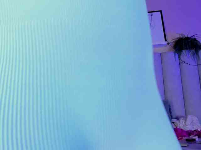 AngelSavagee webcam