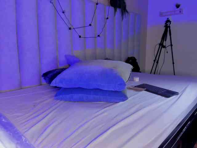 AngelSavagee webcam