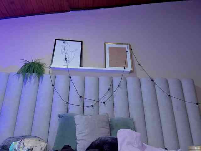 AngelSavagee webcam