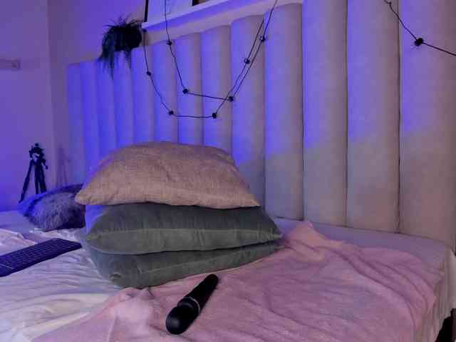 AngelSavagee webcam