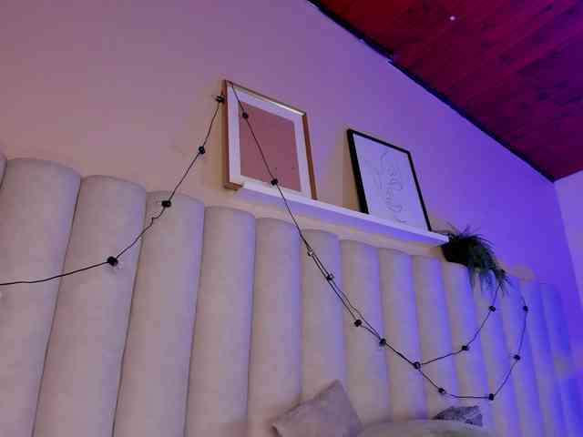 AngelSavagee webcam