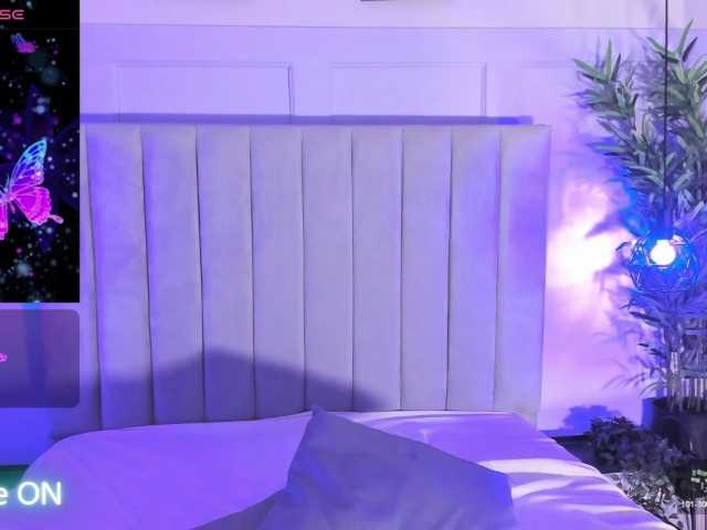 EmmaRogers live cam on BongaCams