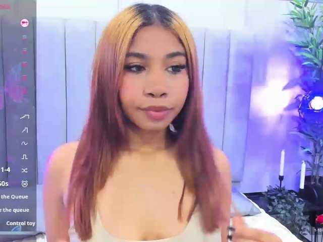 EmmaRogers live cam on BongaCams