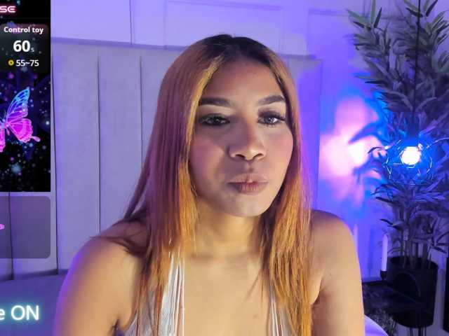 EmmaRogers live cam on BongaCams