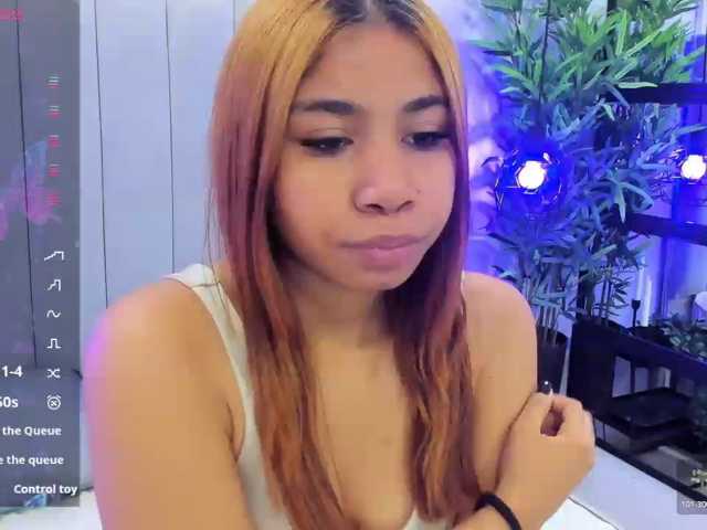 EmmaRogers live cam on BongaCams