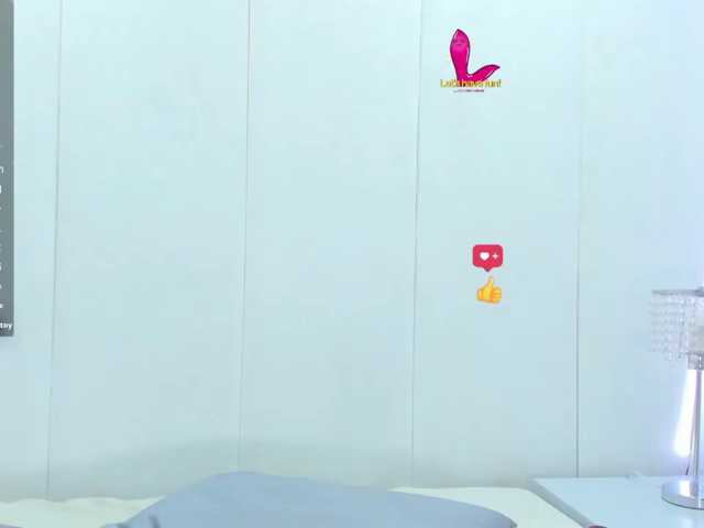 EmmaRogers live cam on BongaCams