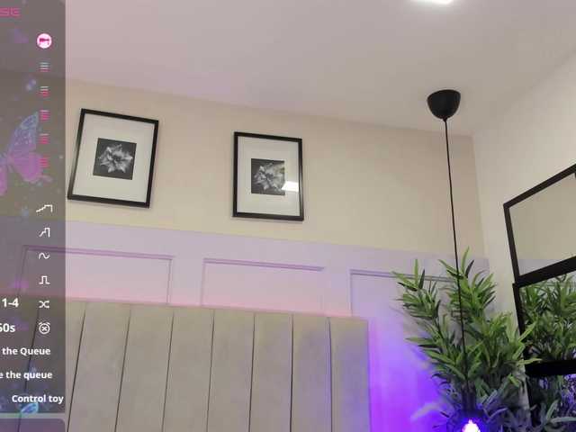 EmmaRogers live cam on BongaCams