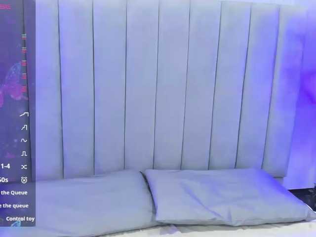EmmaRogers live cam on BongaCams