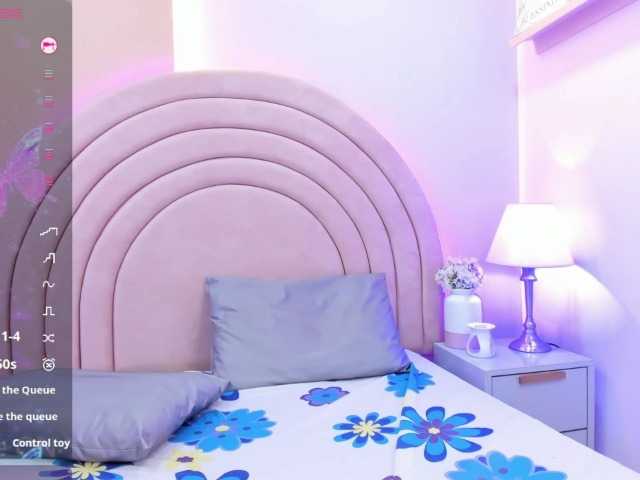 EmmaRogers live cam on BongaCams