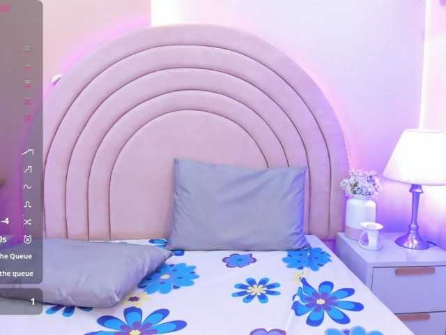 EmmaRogers live cam on BongaCams