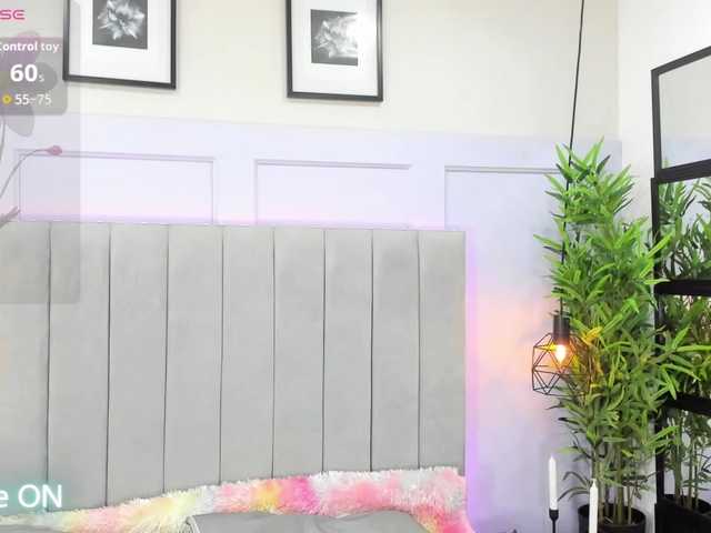 EmmaRogers live cam on BongaCams