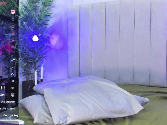 EmmaRogers live cam on BongaCams