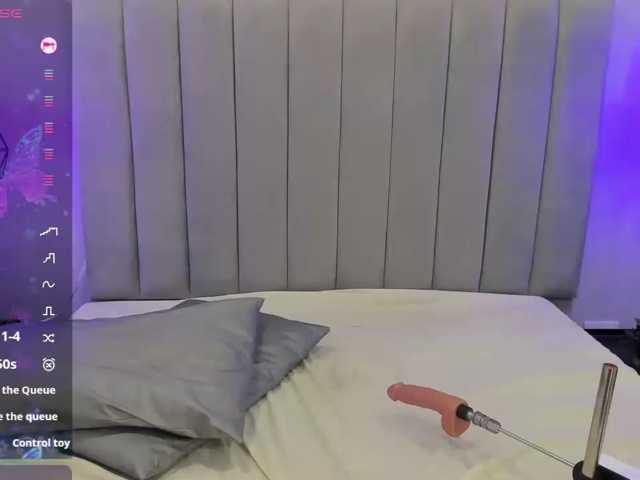 EmmaRogers live cam on BongaCams