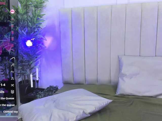 EmmaRogers live cam on BongaCams