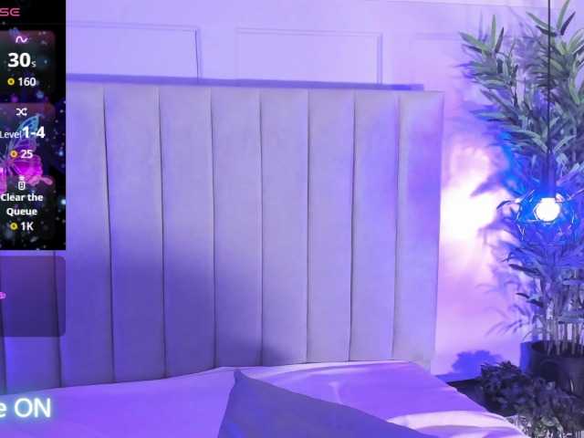 EmmaRogers live cam on BongaCams