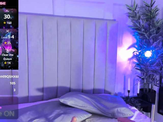 EmmaRogers live cam on BongaCams