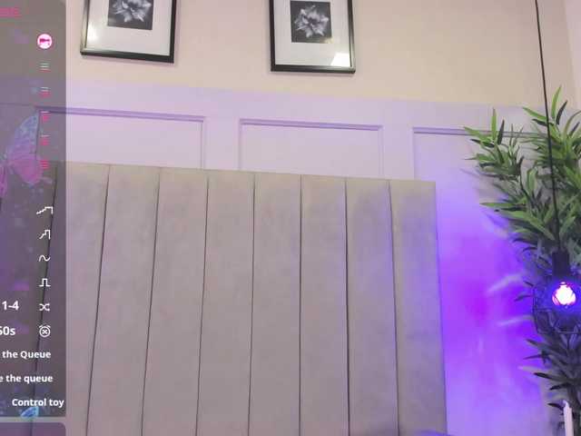 EmmaRogers live cam on BongaCams