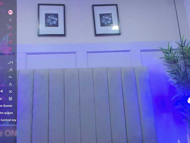 EmmaRogers live cam on BongaCams